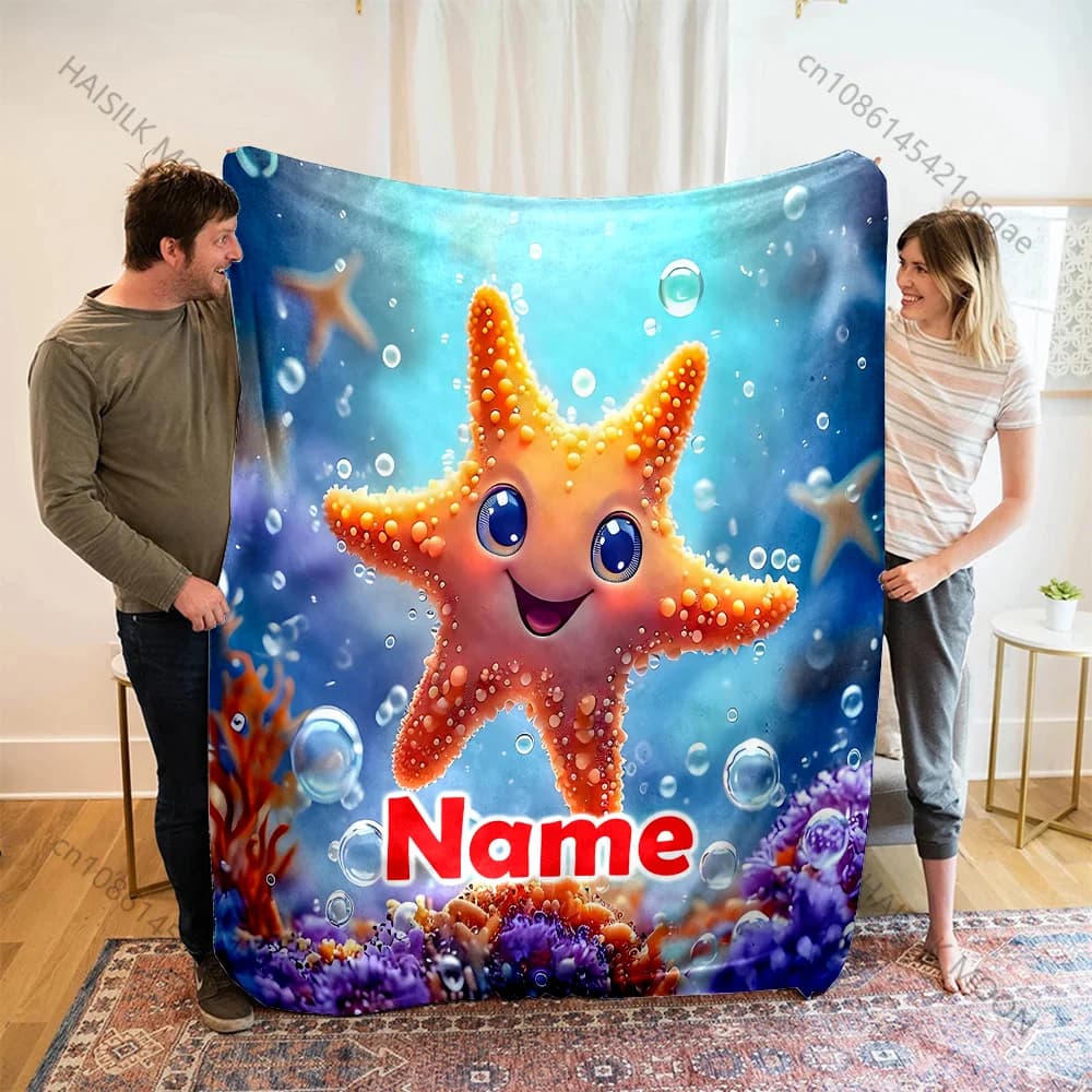 Coperta con nome personalizzato Mondo sottomarino Stelle marine Stampa di cartoni animati Coperta calda e morbida per divano letto Viaggi Campeggio Picnic RV Regalo di lusso
