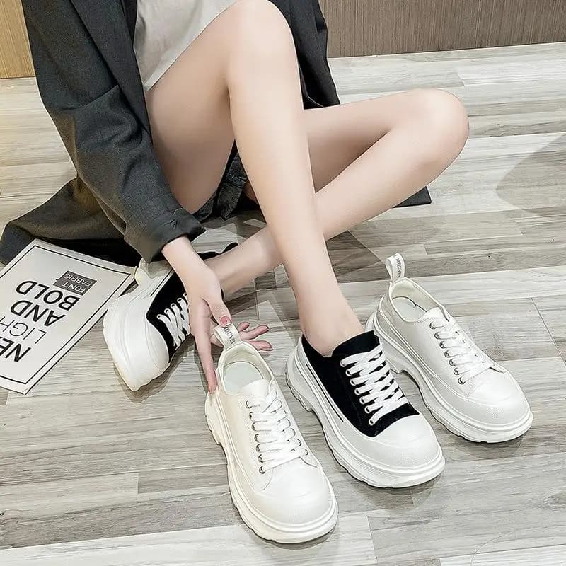 High Top Canvas Shoes Unisex Couples Thick Bottom Sports Sneakers Increased Height Dad Shoes Casual Style Rubber Foam Sole