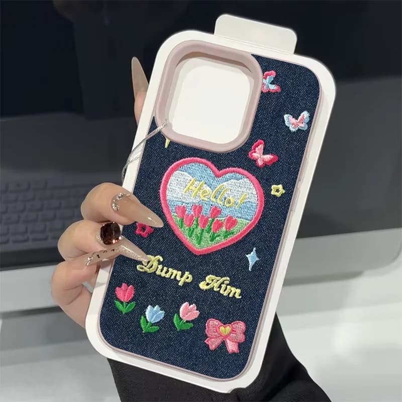 Custodia da cowboy con farfalla fiore romantico compatibile per IPhone 16 7 8 Plus 11 13 16 15 12 Pro Max X XS XR Max Cover con texture in pelle