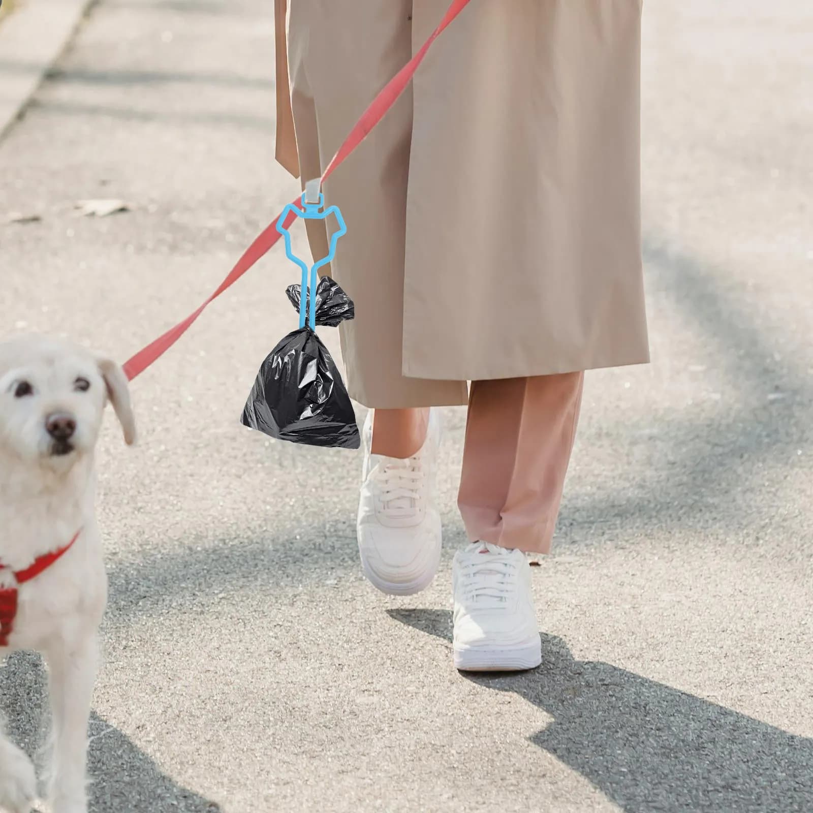 Porta Sacchetti per Escrementi di Cane a Mani Libere, Clip Retrattile per Guinzaglio, Porta Sacchetti Portatile, Facile da Attaccare, Accessori per Passeggiate con Cani all'Aperto