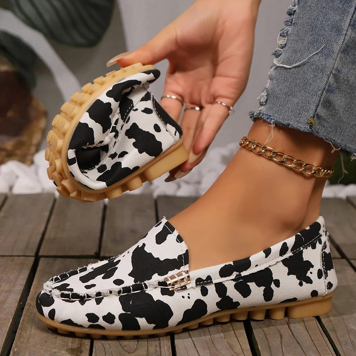Nuove donne scarpe basse casual moda primaverile antiscivolo morbide scarpe da ginnastica a punta tonda donna tendenza autunnale mocassini da passeggio Zapatos De Mujer