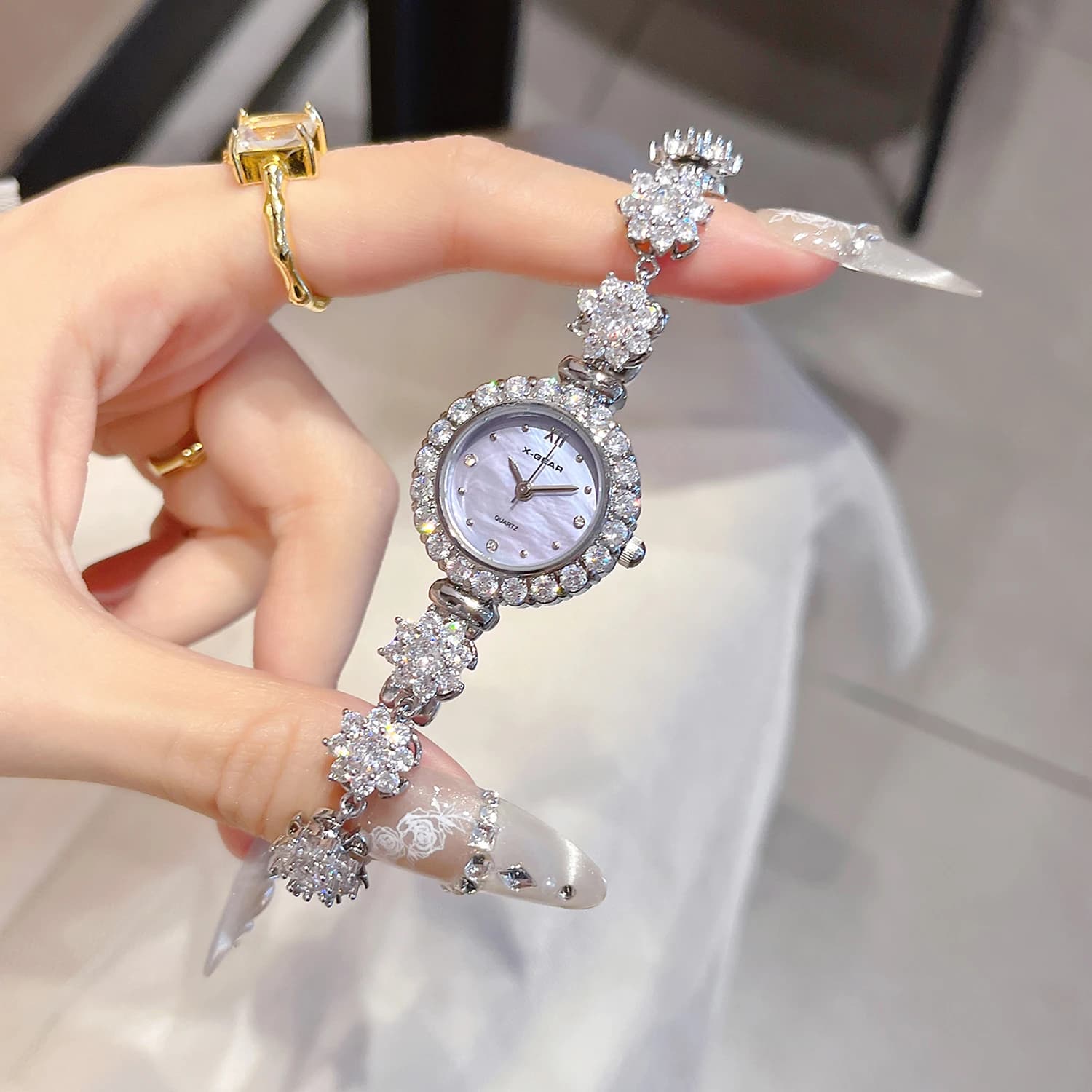 Women's Luxury Gift: Stainless Steel Bracelet with Small Purple Dial