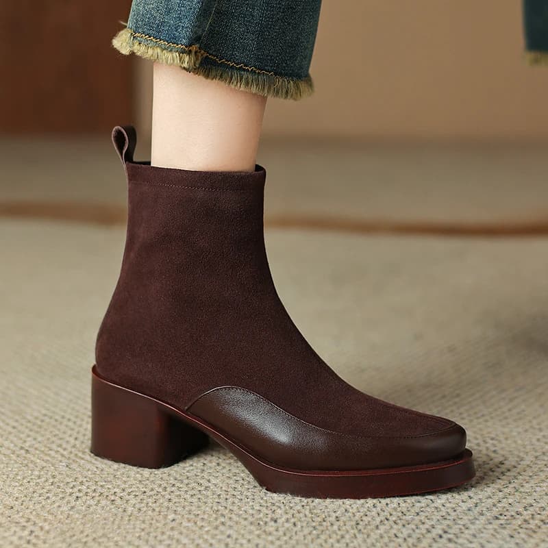 2025 Women's Short Boots New in Real Leather Retro Heel Big Boots with Women's High Heel Boots Large Tip Women's Boots