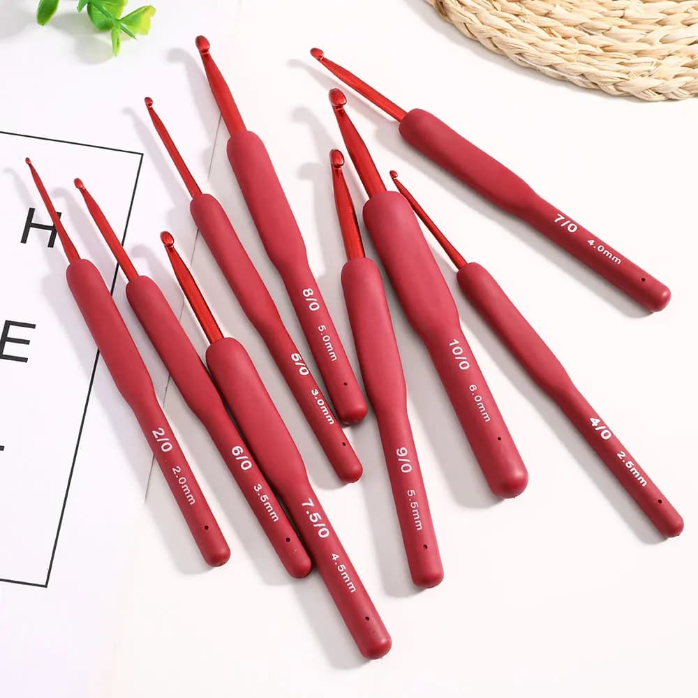 9pcs Ergonomic Crochet Hooks Set 2.0-6.0mm Soft Rubber Grip Yarn Knitting Needles DIY Sweater Knitting Crochet Sewing Tool Kit
