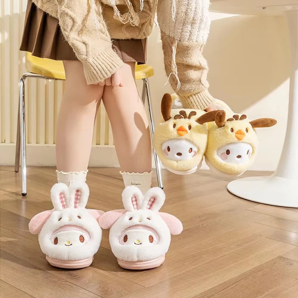 Pantofole di peluche da donna del fumetto Caldo nuovo Cinnamoroll Pompompurin Kuromi Sanrioed Anime Hello Kitty Inverno Addensare Pantofole da casa
