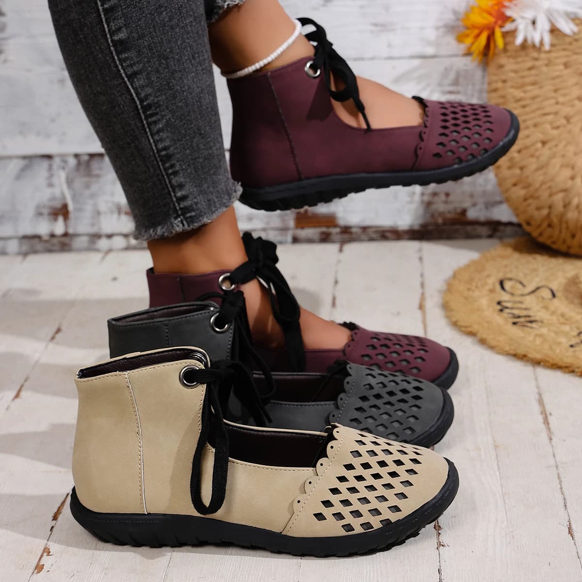 Mocassini da donna alla moda 2025 Nuovi sandali traspiranti Primavera Autunno Sneakers di grandi dimensioni di Sport Comfort di lusso Scarpe basse da donna