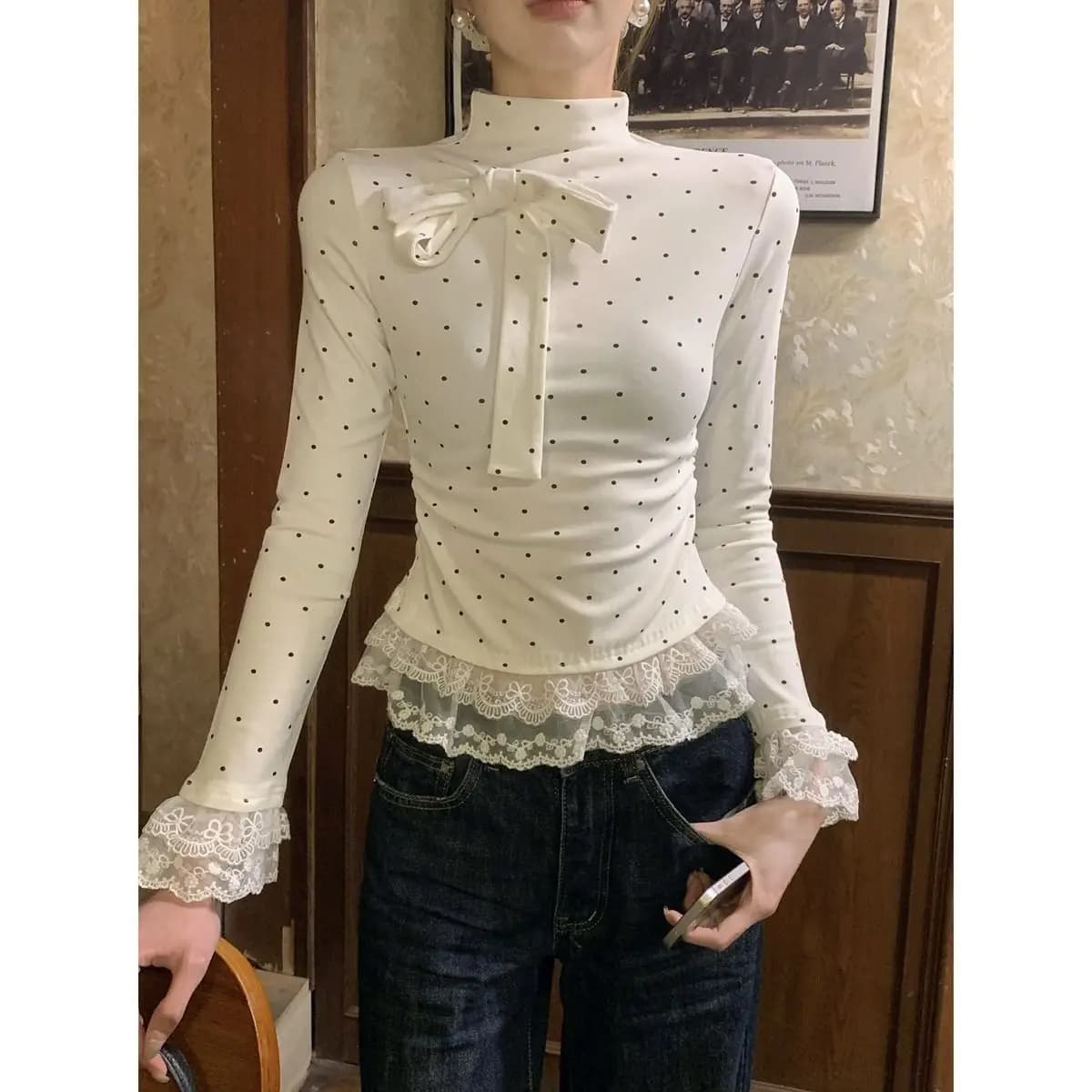 Retro V-Neck Long Sleeve Women's T-Shirt Elegant Korean Waist-Cinching Belted Slimming Grey Top Casual Style Universal Fit Sl...