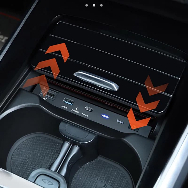 For Mercedes-Benz Class A/Class B/GLA CLA GLB AMG 2019-2025 Auto Wireless Charger Fast Phone Charging Plate Accessories