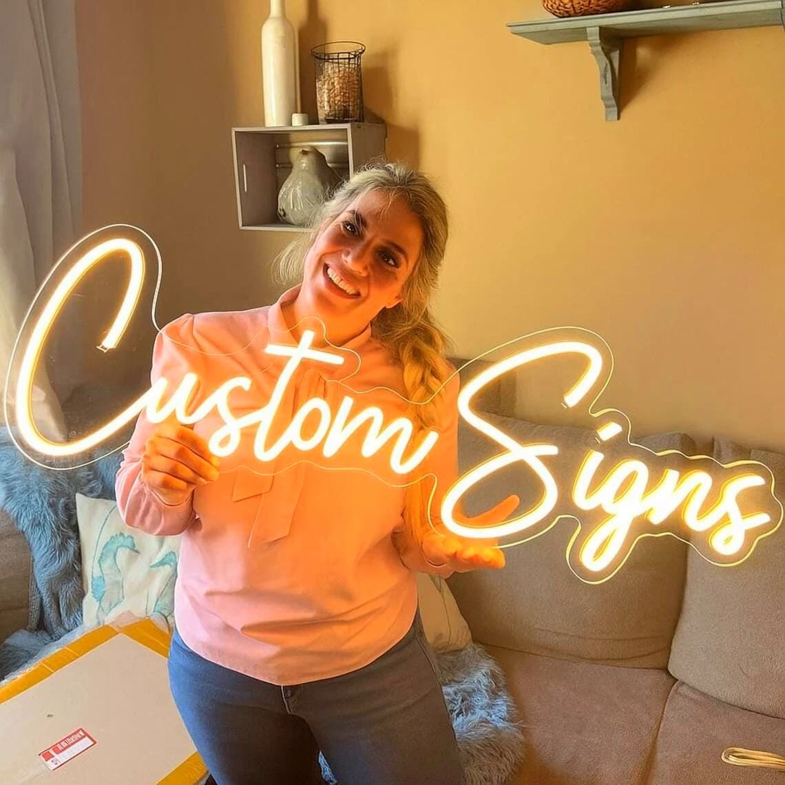 Insegna al neon personalizzata Insegna al neon a LED personalizzata Alimentata tramite USB Multi colore a caratteri per la decorazione della parete della camera da letto della festa di compleanno di nozze Neon