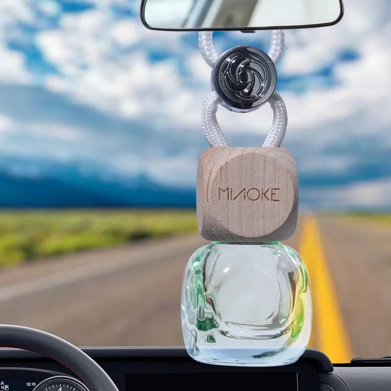 Diffusore di profumo da appendere per auto da 8 ml con accento in legno Ciondolo per aromaterapia per auto Bottiglia vuota Bottiglia di profumo con ciondolo in vetro