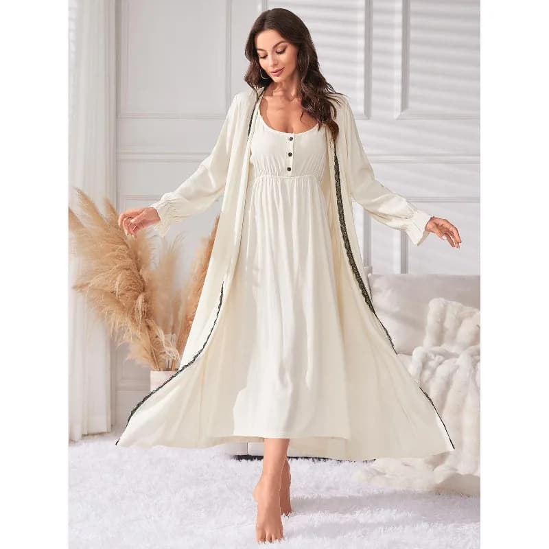 Set of 2 pieces of women's pyjamas, casual night shirt without sleeves and robe with lace finishes, mid-length nightwear.