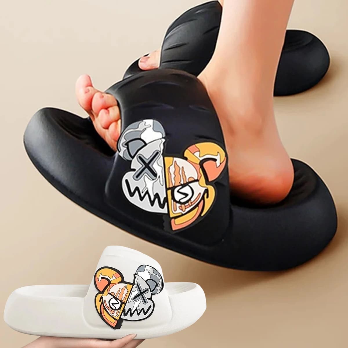 Women's home slippers with thick sole, design with bear pattern, fashionable, casual, black and white, for beach, interior, summer, for couple