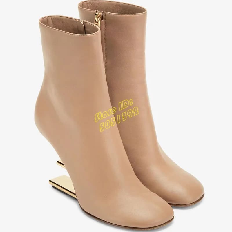 Stivaletti con Punta Rotonda e Tacco in Metallo, Zip, Collezione Runway 2026, Scarpe da Donna Autunno Inverno, in Pelle Opaca Nude, Bianca e Nera