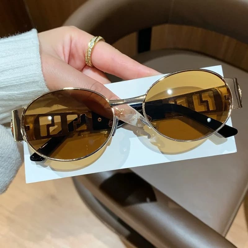 Luxury Metal Sunglasses for Men and Women Unisex Fashion Glasses Oval Ladies Vintage Eyewear