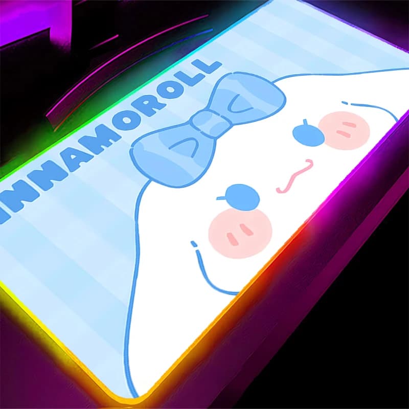 Tappetino per mouse RGB 90x40 cm Gamer in gomma retroilluminato per tastiera e laptop, Cinnamoroll, tappetino da scrivania a LED per computer, accessori gaming, mousepad