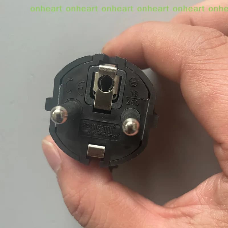 [C]EU AC Power Adapter Socket 16A 250V Connector Cable Electrical Plug White Black Male Converter Adaptor Detachable Plug
