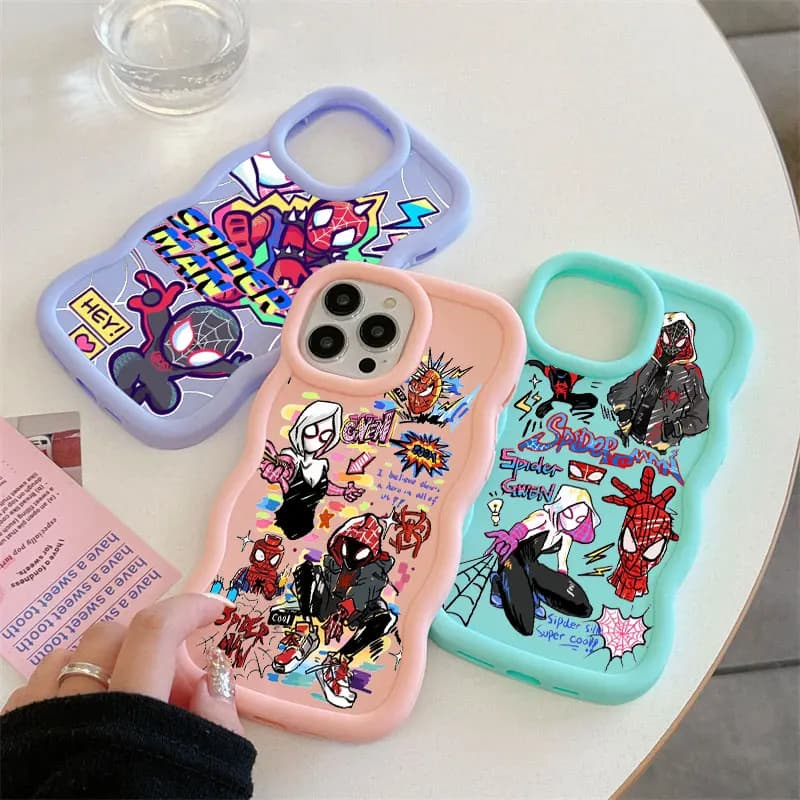 Cover per iPhone Spider-Man Gwen Miles Morales Marvel per iPhone 17E 11 12 13 14 15 16 17 Pro Max 16e 17 Air 13 Plus Colore Caramella