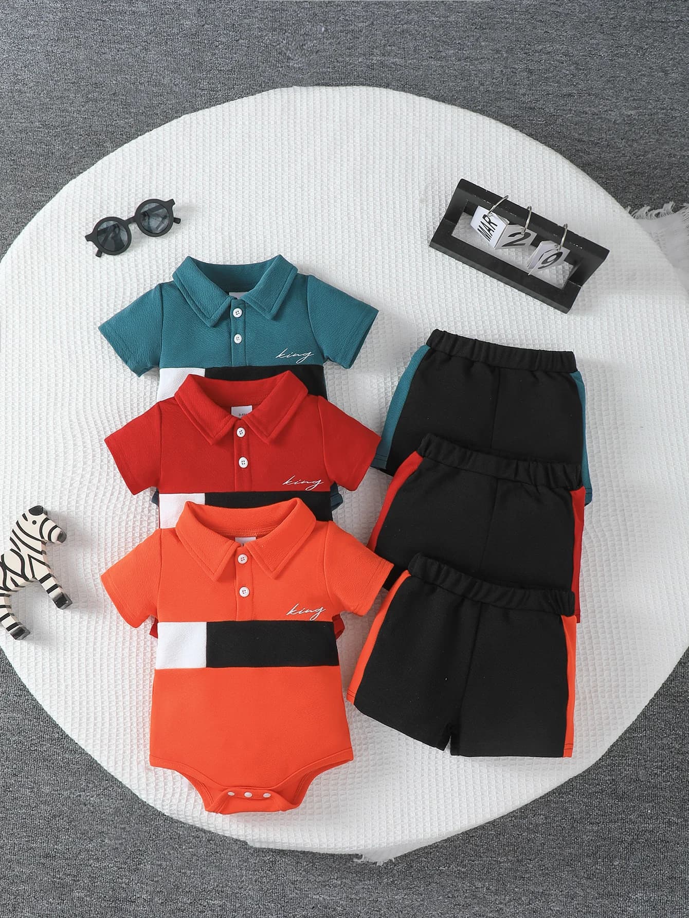 6 pezzi da uomo per neonati e bambini, giunture multicolori, motivo a lettera re, colletto stampato, triangolo Ha Yi e pantaloncini, set casual