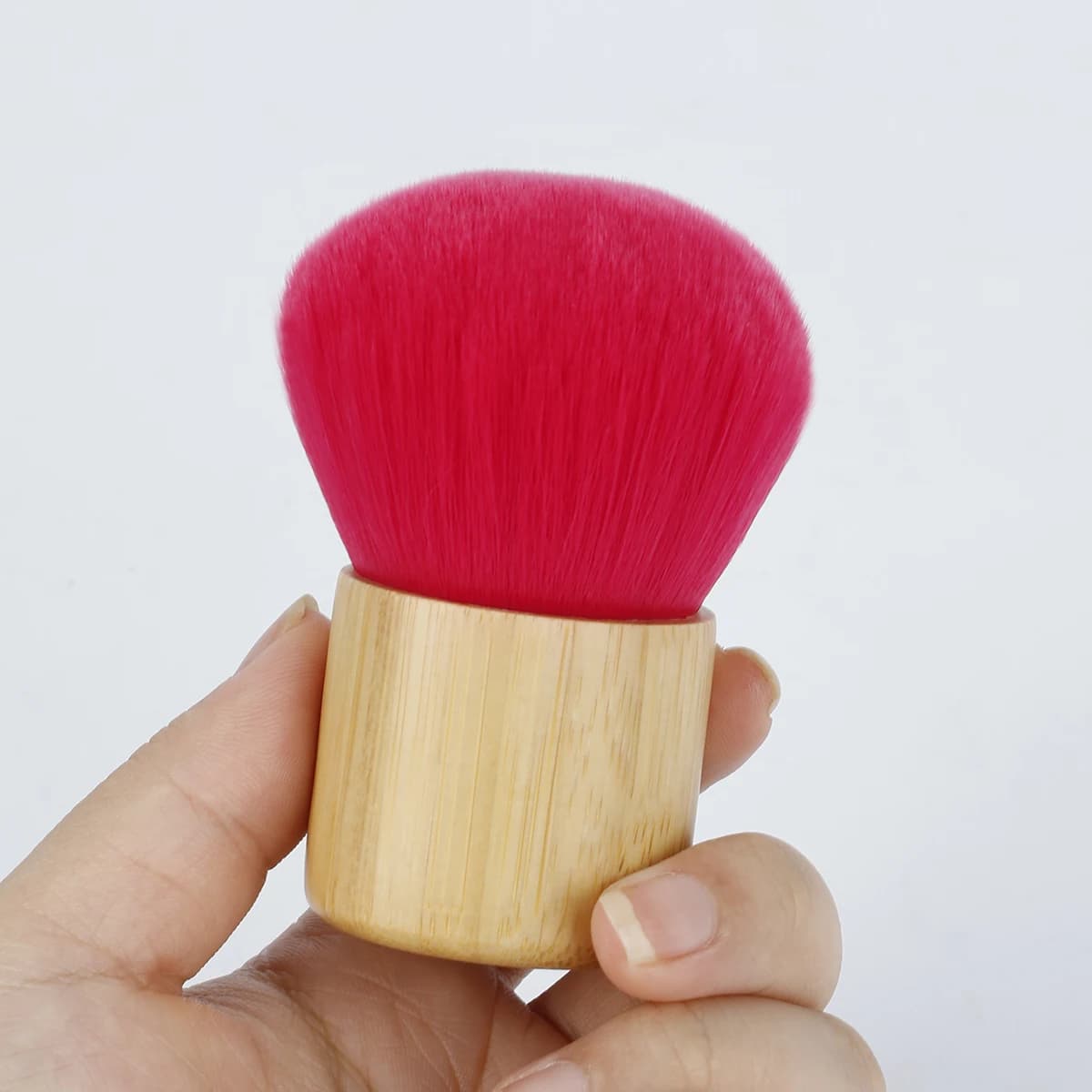 1 PZ Kabuki Makeup Brush Beauty Funding Brushes for Lips Professional Cypriot Brush Portable Cosmetics Tool Free Shipping