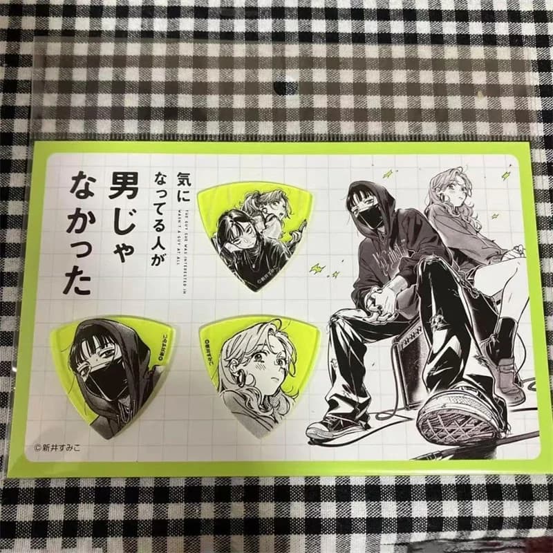 Anime: L'uomo che lo interessava non era affatto un uomo - Accessori Cosplay: Plettri per chitarra elettrica, Plettri a forma di schegge di proiettile, 3 pezzi