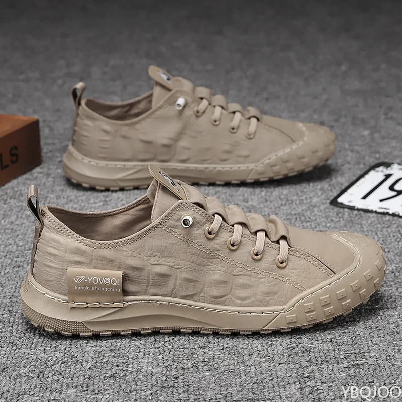 Spring New Canvas Shoes Men's Comfortable Toe Shoe Casual Non Slip Trendy Shoes Outdoor Lightweight Male Sneakers Zapatos Homme