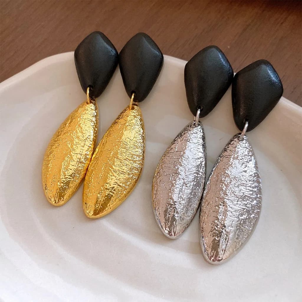 Two-Tone Geometric Dangle Earrings Matte Black Block Textured Oval Drop Earring Retro Fashion Women Daily Ear Jewelry