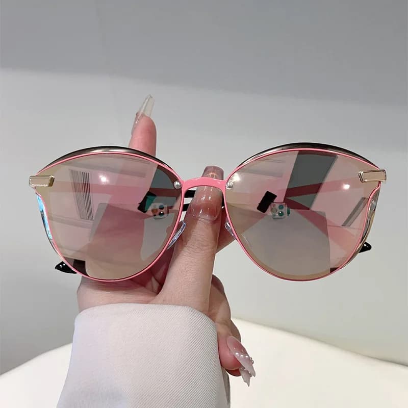 Occhiali da sole polarizzati antiabbagliamento da donna con lenti scure, montature leggere in resina, per fotografia e vita quotidiana
