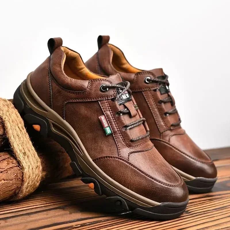 High Quality Leather Men's Trekking Shoes Non-slip Sports Shoes Fashion Moccasins Comfortable Men's Walking Shoes Breathable Retro