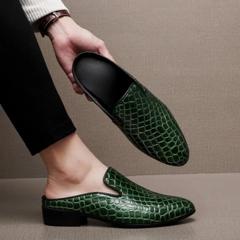 Size 40-50 New Men Business Casual Slippers Elegant Men Comfortable Non Slip Fashionable Toe Cap Slippers European Style