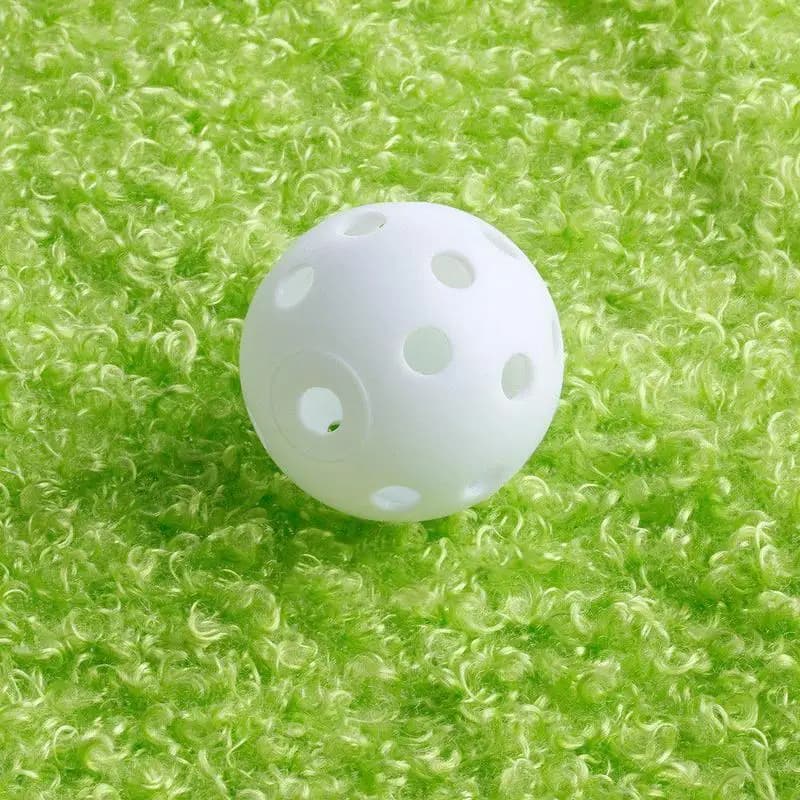 5PCS White Plastic Golf Practice Balls Hollow Airflow Training Balls for Kids Outdoor Games Golf Swing Practice Toy Balls