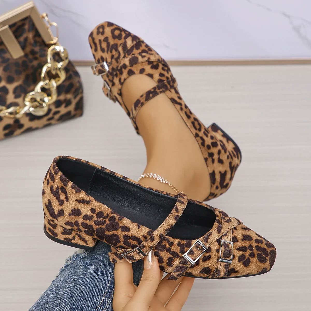 Scarpe basse da donna Scarpe Mary Jane di nuova moda per donna Mocassini piatti da balletto Stampa leopardata Scarpe basse comode e morbide con punta tonda da donna