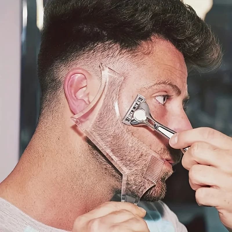 Strumenti per la cura della barba da uomo con pettine integrato e modelli per lo styling della barba, compatibili con qualsiasi rasoio elettrico, regolabarba o forbici.