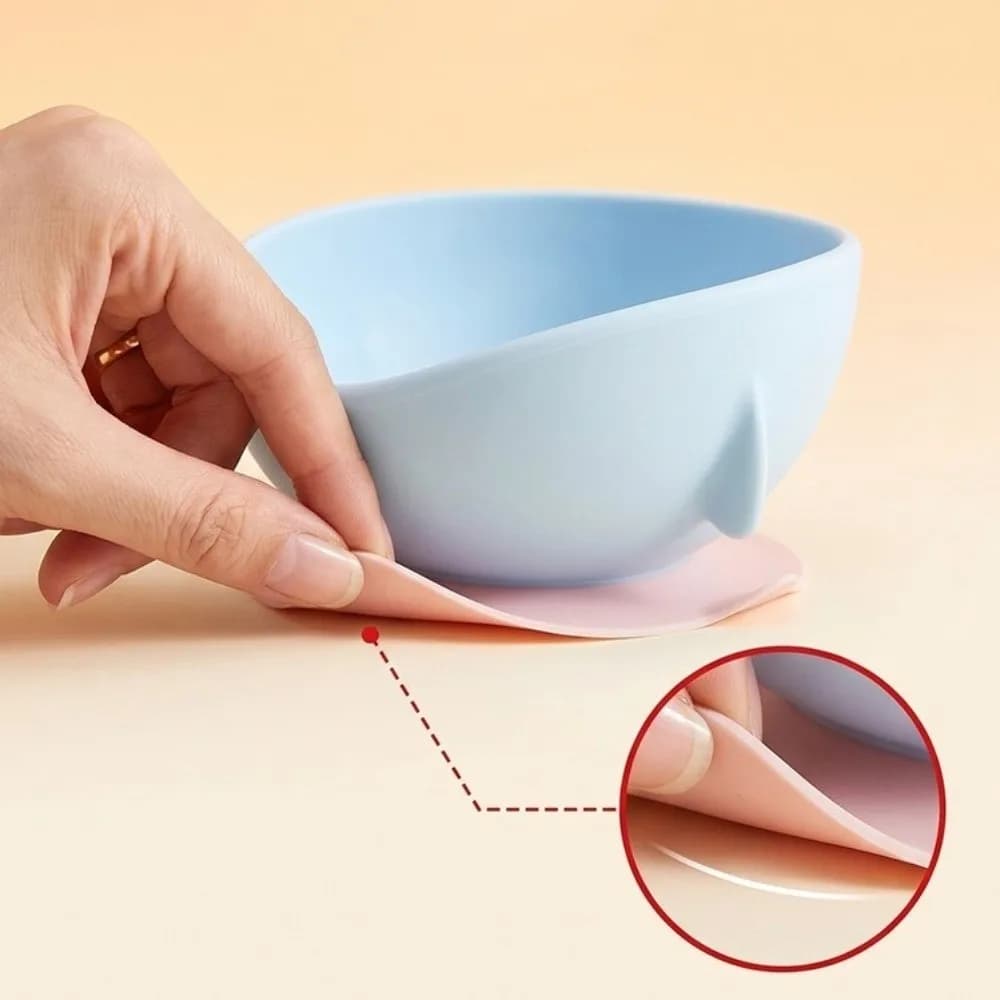 Portable Silicone Suction Cup Pet Bowl Stable Soft Cat Food Water Bowl Non-slip Anti-spill Pet Food Dispenser Travel