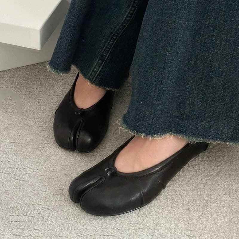 French Retro Black Pu Leather Ballet Flats Women Summer 2026 Comfort Flat Heel Korean Style Tabi Shoes Y2K Split Shoes for Women