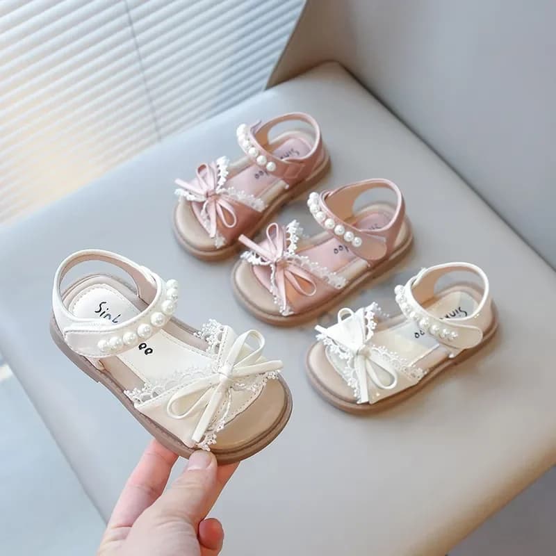 Scarpe da spiaggia per bambini per bambini per ragazze Principessa con fiocco con pizzo Bambini Perle che bordano Estate 2025 Nuovi sandali Eleganti dolci caldi