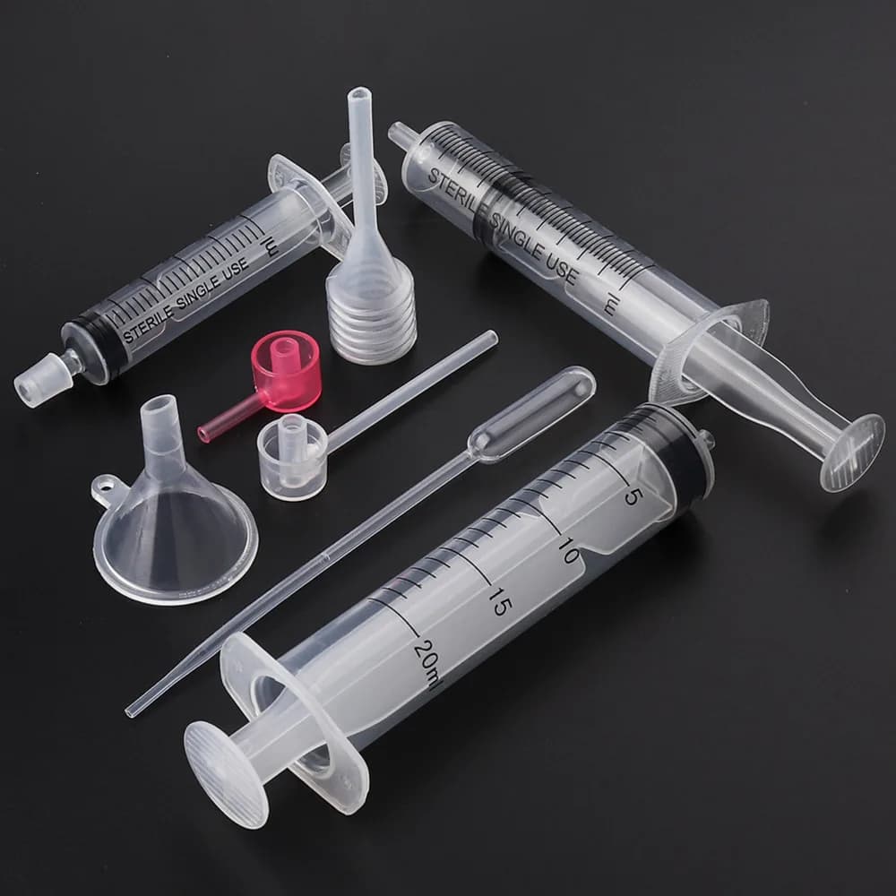 1/5 PCS Strumenti di Ricarica del Profumo Set Diffusore di Plastica Siringa Contagocce di Paglia Imbuto Spray Erogazione Strumenti Cosmetici Richiesti
