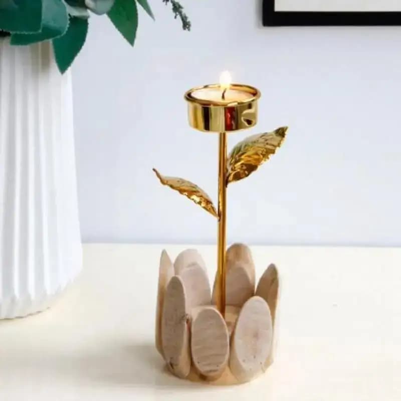 Portacandele in Metallo 2026, Candelabro Natalizio Dorato con Base in Legno a Forma di Rosa, Decorazione per Tavoli da Matrimonio e Scrivanie