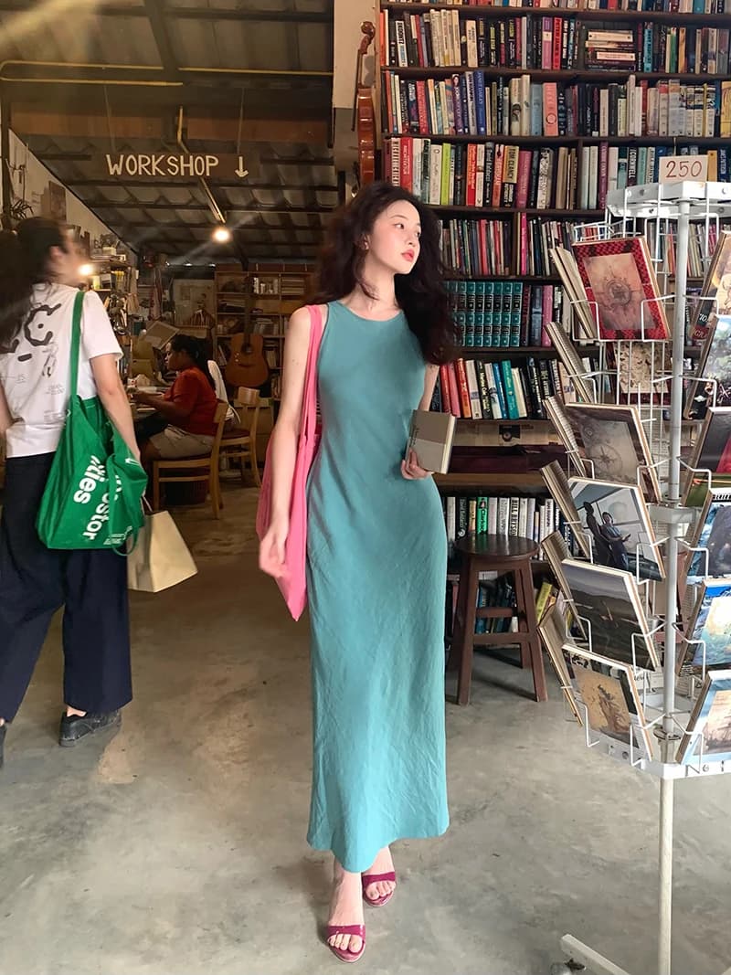 Zuihe Summer New Style Women's Long Sleeveless Dress High Waist A-Line Midi Dress Lyocell Pure Color Slit Design Commute Wear