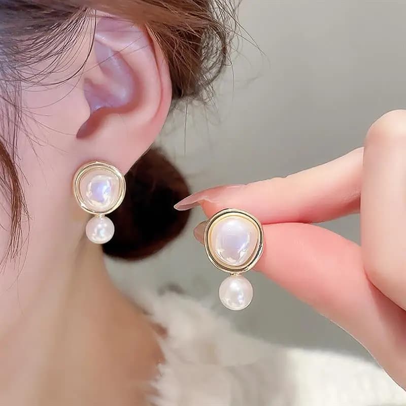 Huitan Imitation Pearl Women Drop Earrings Elegant Wedding Engagement Metal Accessories Trendy Lady Noble Versatile Jewelry Gift