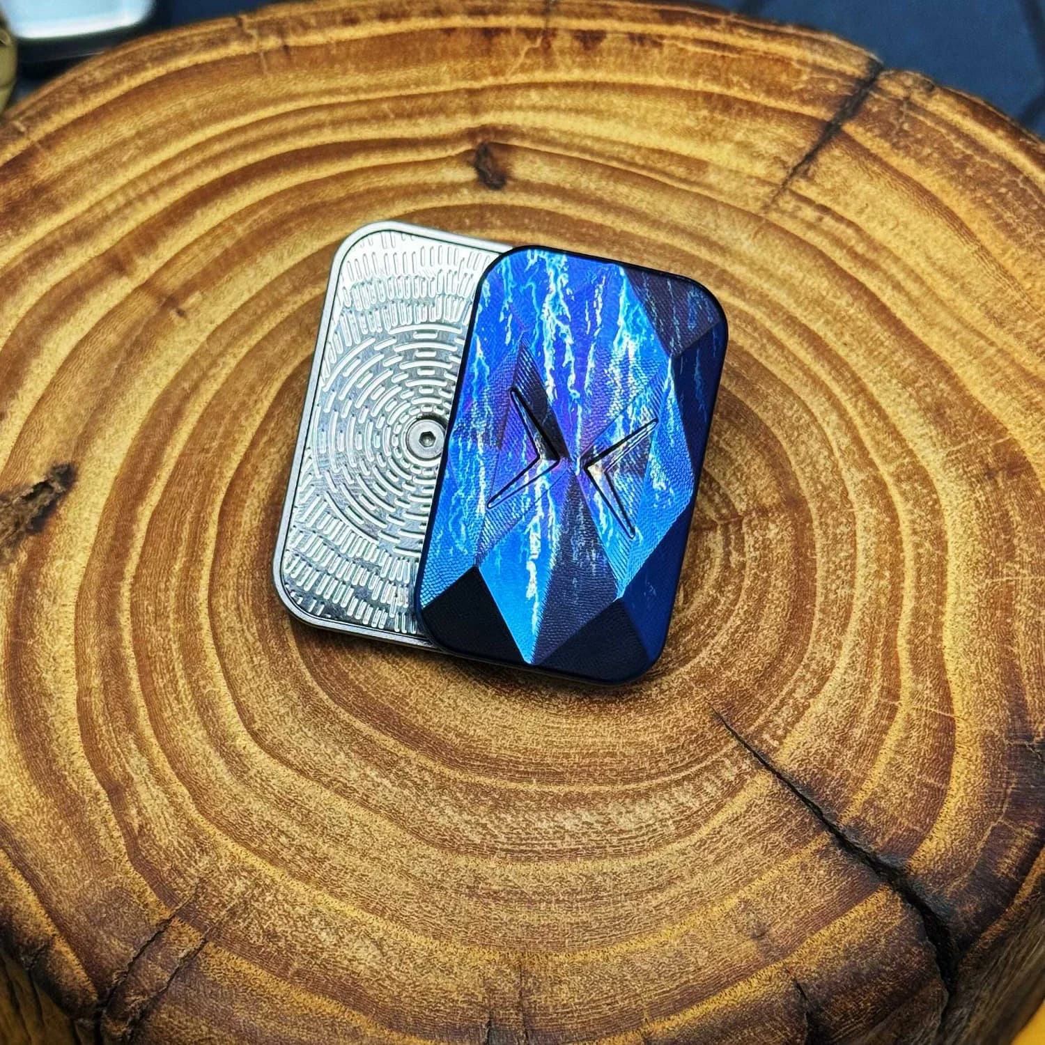 Fidget Giroscopio Edc Push Card Moneta Diapason Scheda di spinta meccanica Marca Intrattenimento per adulti Giocattoli di decompressione Giocattoli per ragazzi