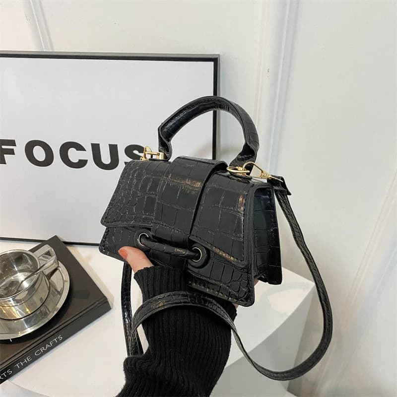 Faionable Soft Leather oulder Crossbody Bag for Women Ele Handbag Sli Small Square Bag Suitable for Work