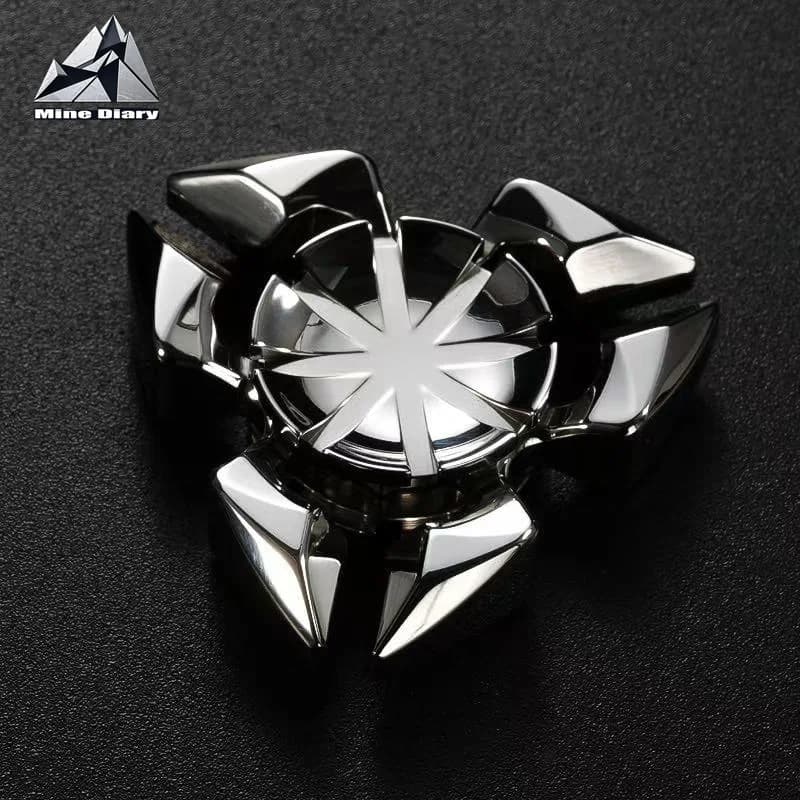 Futuristico stile punk EDC Fidget Spinner in acciaio inossidabile Cool Fidget Toy Strumento di concentrazione ADHD Giocattoli antistress da tavolo