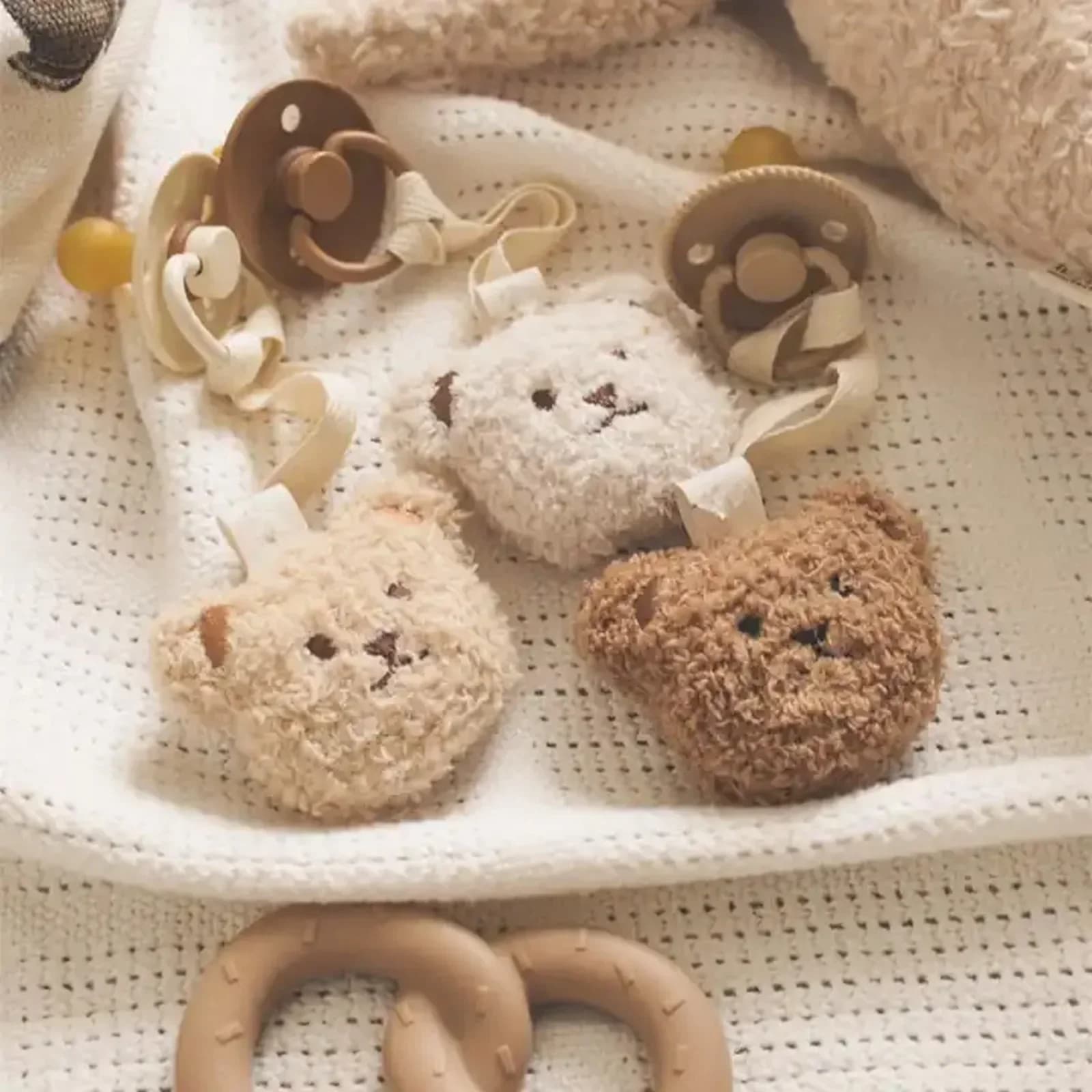 Simpatico portacuccio per orsacchiotto Catene per bambini ricamate con faccia di orso Clip lunare per accessori per neonati Trapunte per bambini Giocattoli Regali per bambini