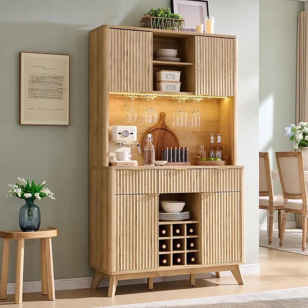 Mobile Bar in Rovere Naturale con Luci LED, Vetrina e 10 Ripiani & Porta Bicchieri a 9 Scomparti