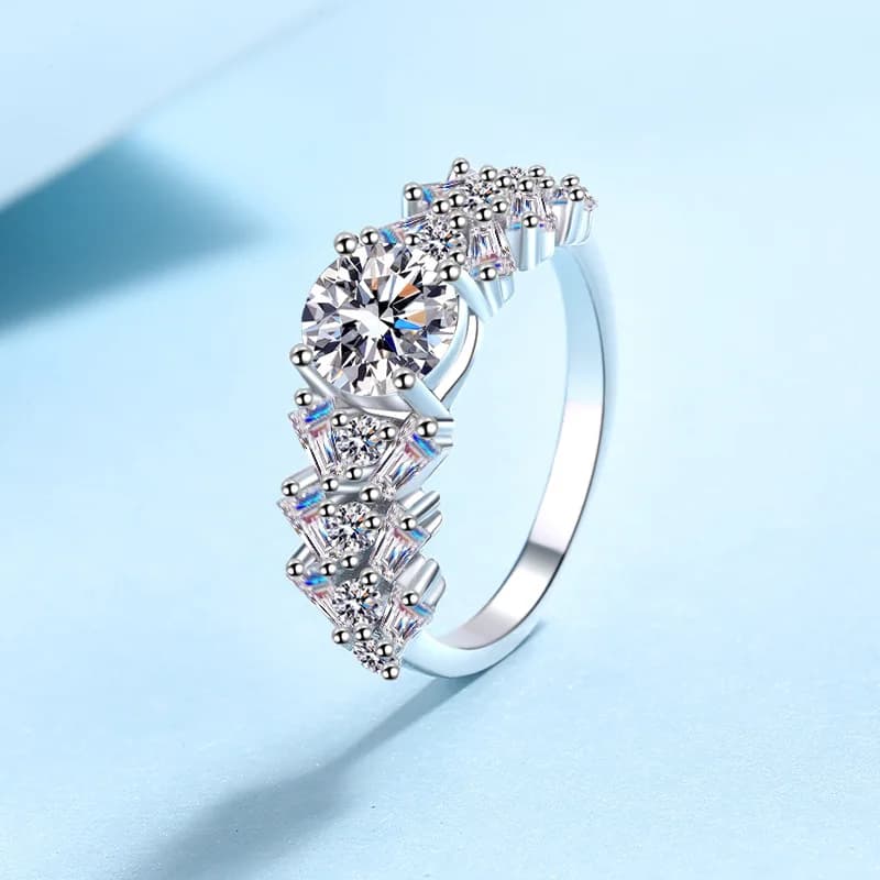 Anello da Donna Elegante con Moissanite Rettangolare da 1 carato, in Platino PT950, con Bordo Smussato, Gioiello Scintillante di Lusso Leggero, Texture Premium
