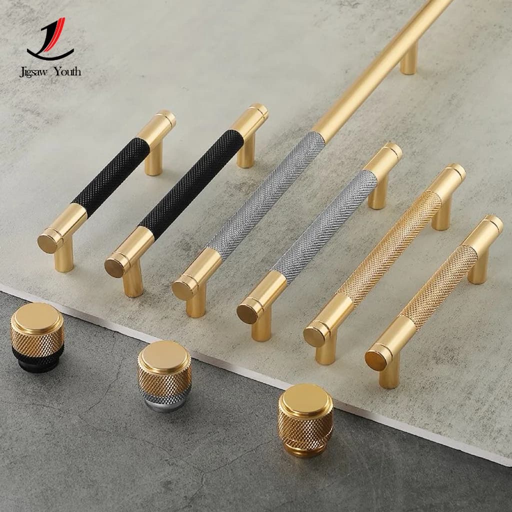 25mm-158mm Nuova maniglia moderna per armadio in oro Maniglia per armadio nera Maniglia per porta dell'armadio Maniglia hardware per cassetto