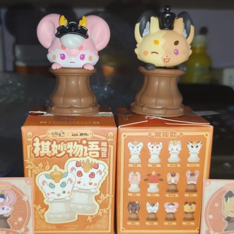 Animali favolosi Cartoon Mini Blind Box Figura anime Guess Bag Scatola misteriosa Figurina di scacchi Giocattoli da collezione alla moda Decorazioni per il desktop