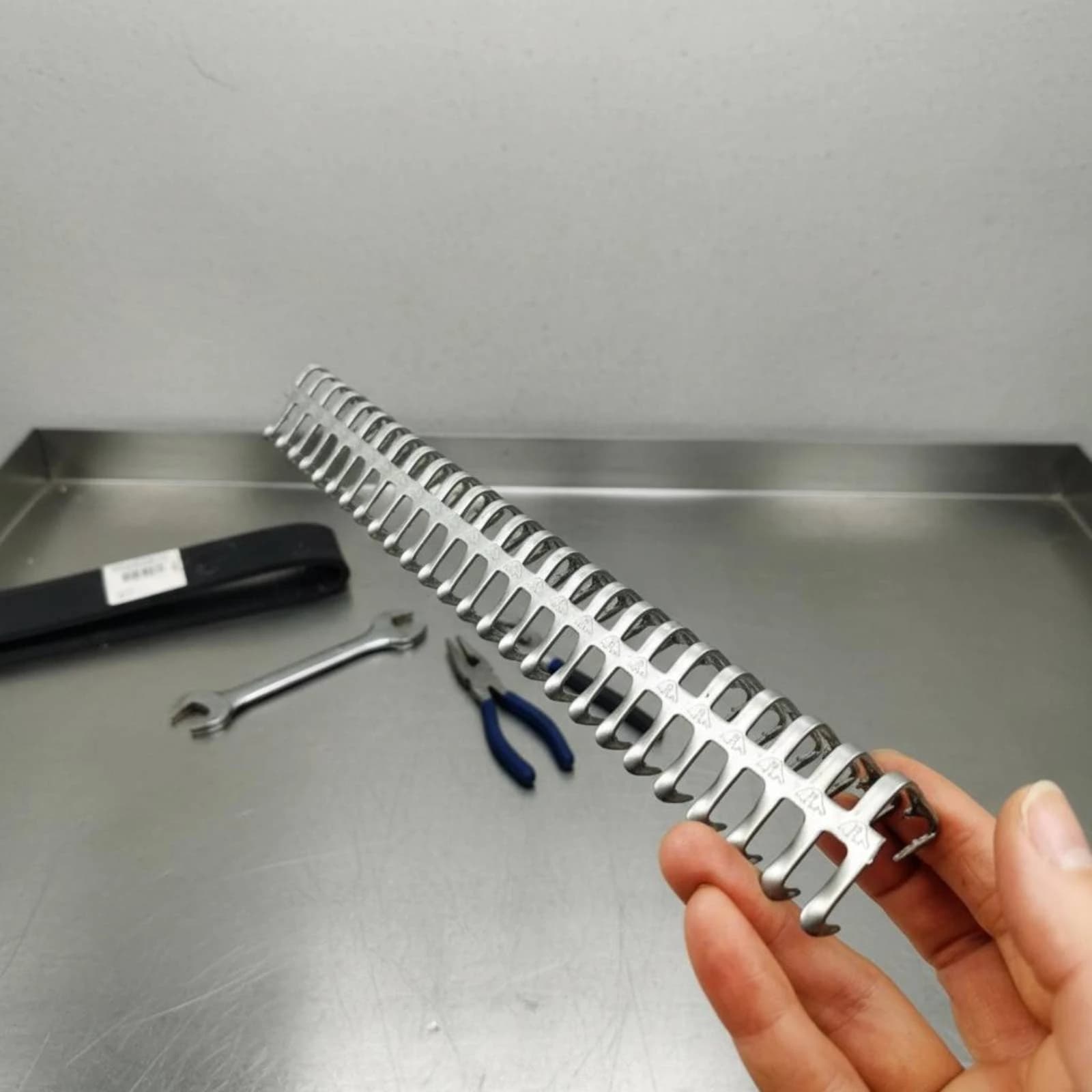 Connettore per Cinture in Acciaio Inossidabile 304, Chiusura Metallica a Striscia Dentellata, Connettore a Incastro