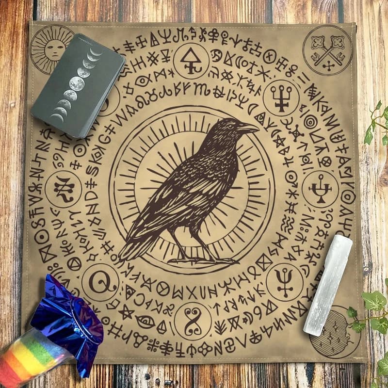 Tappeto Altare Spirituale Pagano, Tappetino per Carte Oracolo, Strega, Astrologia, Corvo, Libellula, Farfalla, Rune Magiche, Tovaglia Tarocchi