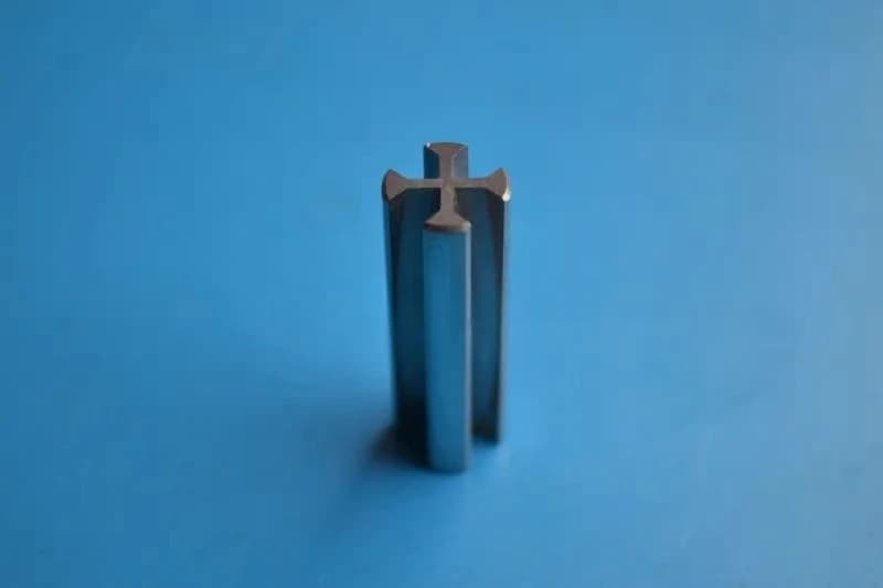 Blocco conduttivo per taglio a filo lento H002 Q1825/Q6172 Taglio a filo per scheda di potenza 7,8 * 30